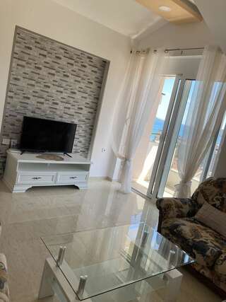 Апартаменты ApartBrajovic67 Херцег-Нови Улучшенные апартаменты-5